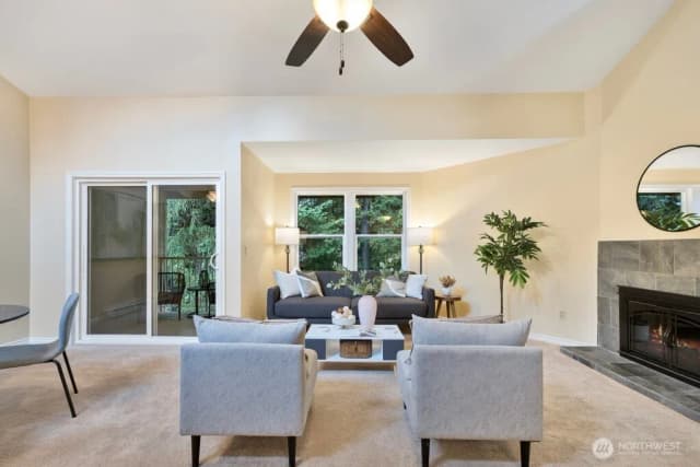 Property photo for 14633 Ne 40th Street #k8, Bellevue photo 5
