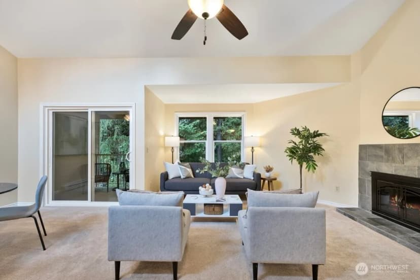 Property photo for 14633 Ne 40th Street #k8, Bellevue photo 5