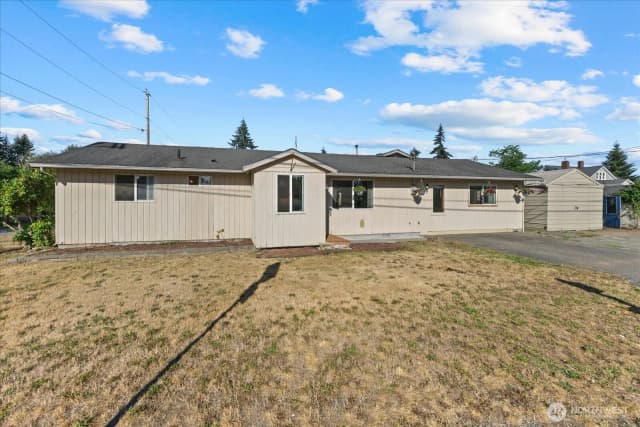 Property photo for 9304 55th Avenue Ne, Marysville photo 2