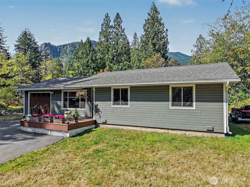 Property photo for 17727 Cedar Falls Road Se, North Bend photo 3