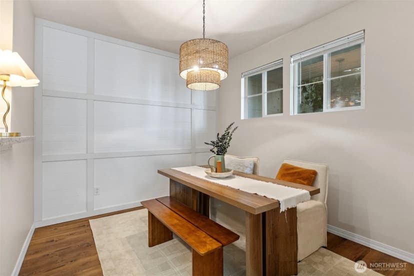 Property photo for 2034 Newport Way Nw #11-1, Issaquah photo 11