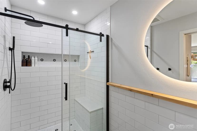 Property photo for 2034 Newport Way Nw #11-1, Issaquah photo 20