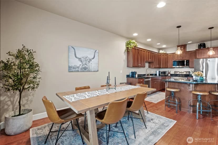 Property photo for 23325 Sunserra Loop Nw #a44, Quincy photo 8