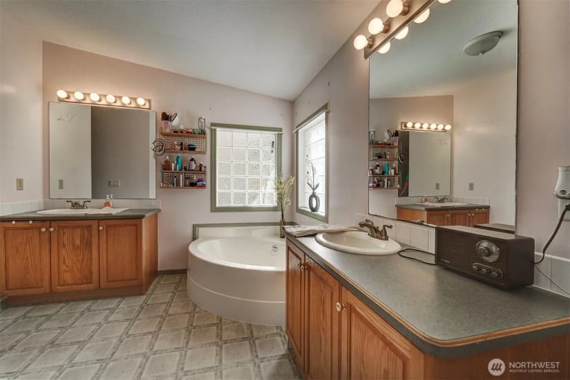 Property photo for 462 Nw Equestrian Drive, Poulsbo photo 23