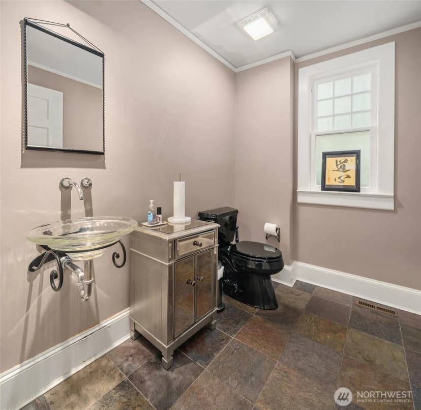 Property photo for 5430 California Avenue Sw #1cu, Seattle photo 22