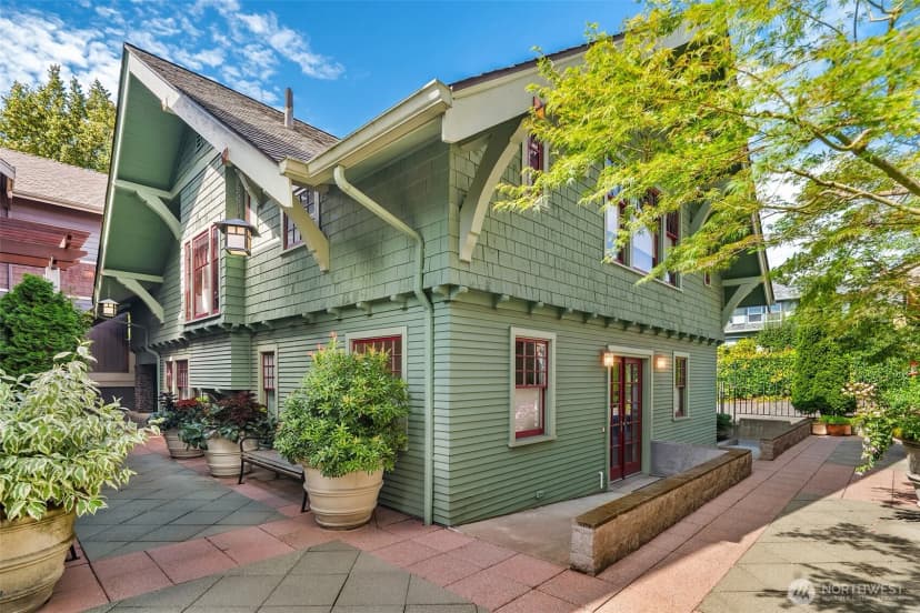 Property photo for 5430 California Avenue Sw #1cu, Seattle photo 11