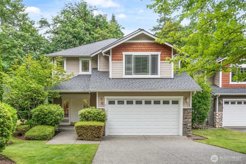Property photo for 9118 Ne 160th Pl, Bothell photo 2