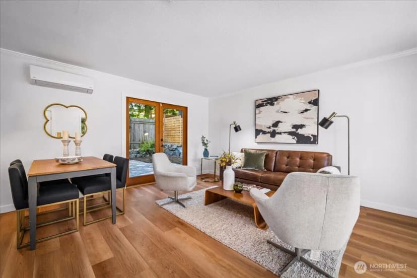 Property photo for 14346 Interlake Avenue N, Seattle photo 3