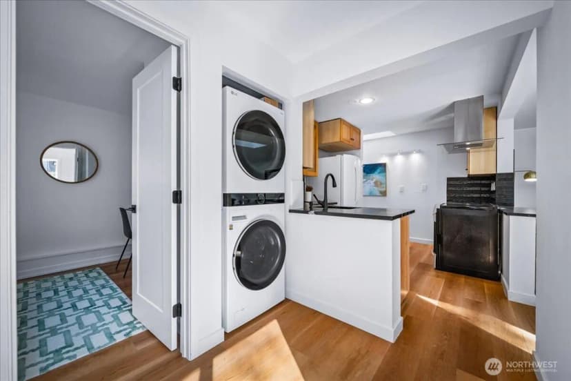 Property photo for 14346 Interlake Avenue N, Seattle photo 22
