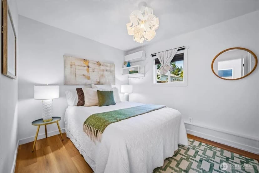 Property photo for 14346 Interlake Avenue N, Seattle photo 18