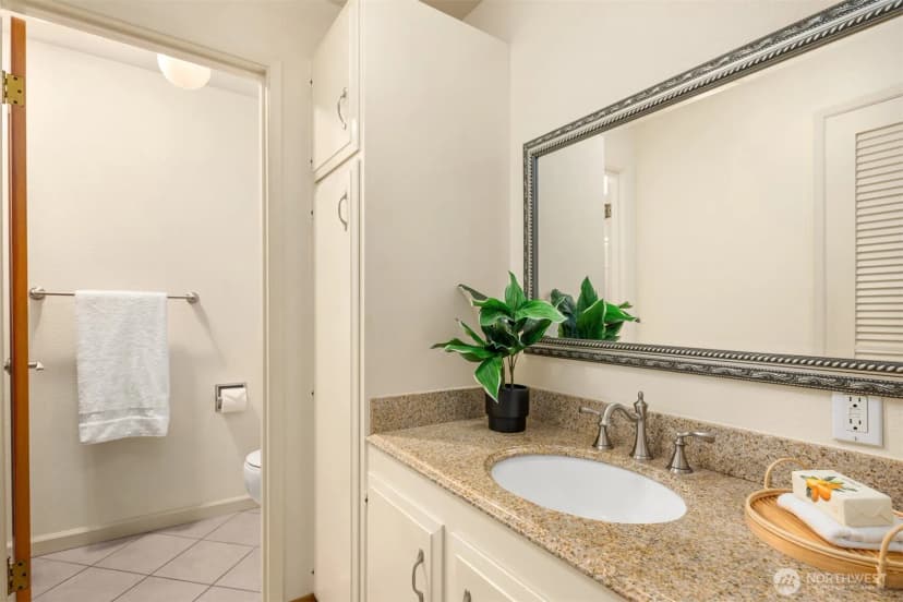 Property photo for 7064 35th Avenue Ne #22, Seattle photo 14