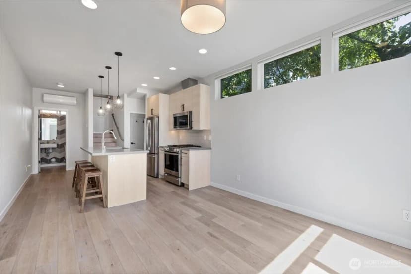 Property photo for 2440 Nw 60th Street #a, Seattle photo 4