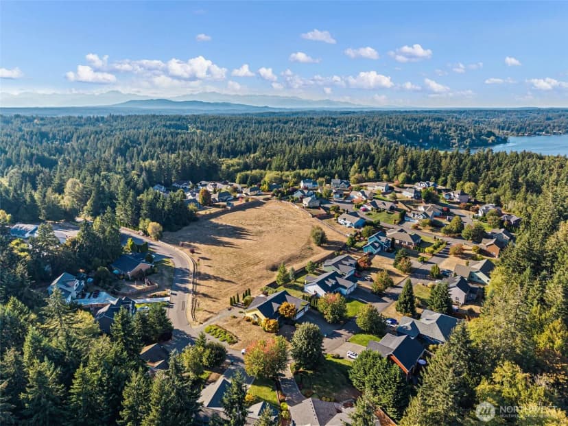 Property photo for 9554 Phillips Road Se, Port Orchard photo 38