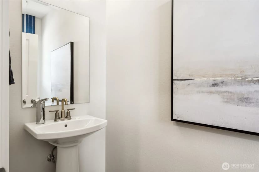 Property photo for 3947 Flat Top Drive, Bremerton photo 4