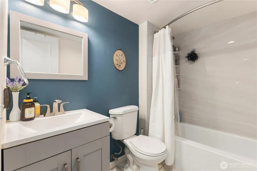 Property photo for 701 Sw 5th Court #b301, Renton photo 26