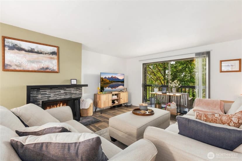Property photo for 701 Sw 5th Court #b301, Renton photo 17
