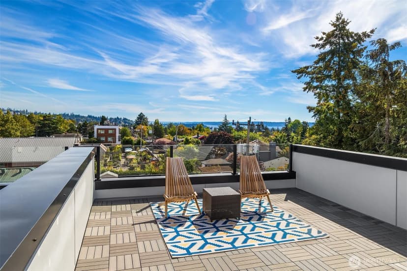 Property photo for 5253 California Avenue Sw #b, Seattle photo 30