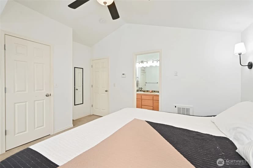 Property photo for 8509 Midvale Avenue N #c, Seattle photo 18