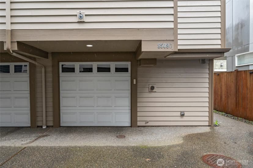 Property photo for 8509 Midvale Avenue N #c, Seattle photo 29