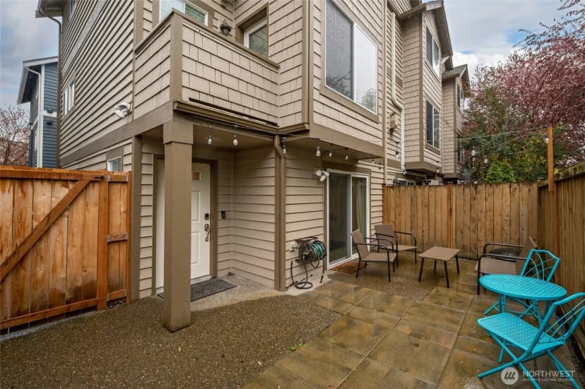 Property photo for 8509 Midvale Avenue N #c, Seattle photo 24
