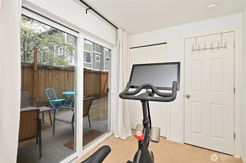 Property photo for 8509 Midvale Avenue N #c, Seattle photo 4