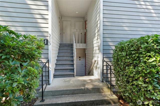Property photo for 3033 127th Place Se #i11, Bellevue photo 2
