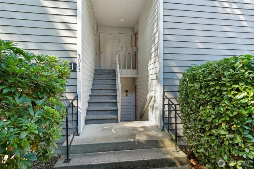 Property photo for 3033 127th Place Se #i11, Bellevue photo 2