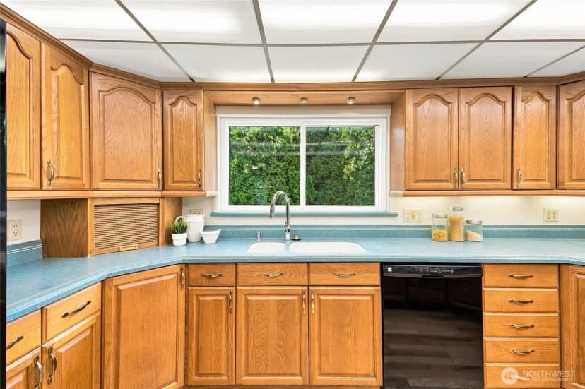 Property photo for 19401 127th Avenue Ne, Bothell photo 10