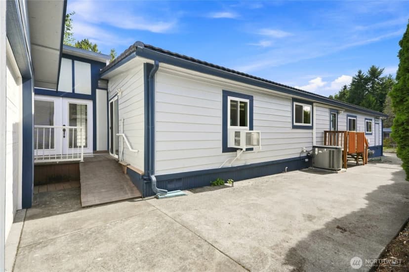 Property photo for 19401 127th Avenue Ne, Bothell photo 30