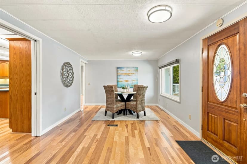 Property photo for 19401 127th Avenue Ne, Bothell photo 7