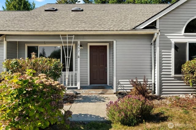 Property photo for 857 Westminster Drive Ne, Olympia photo 2