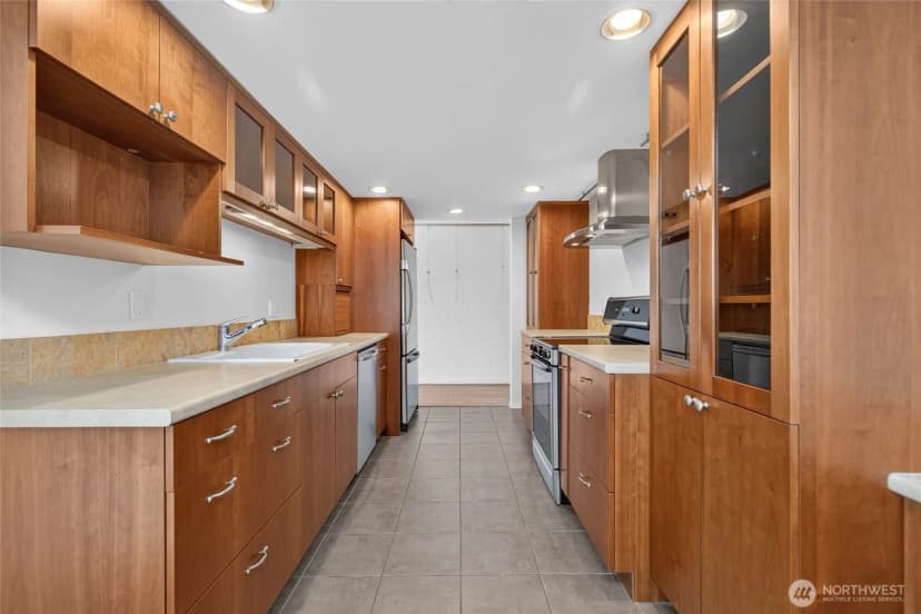 Property photo for 3608 26th Place W #301, Seattle photo 18