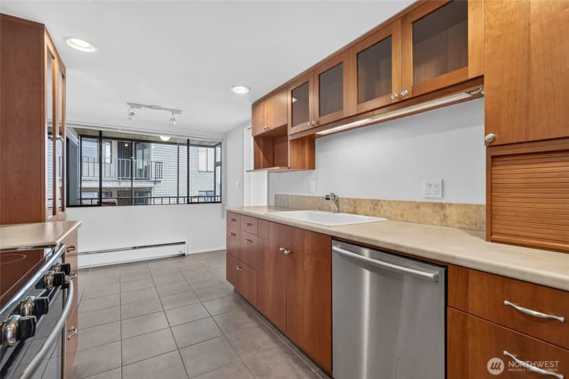 Property photo for 3608 26th Place W #301, Seattle photo 16