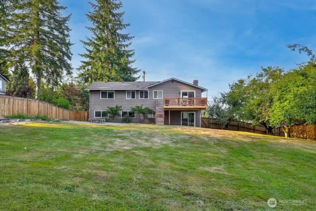 Property photo for 10004 180th Street Se, Snohomish photo 4