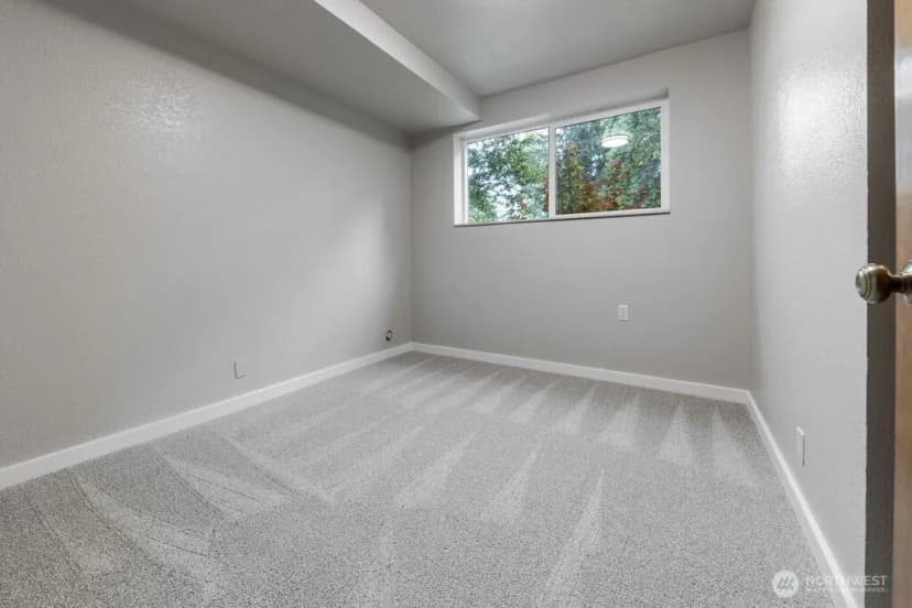 Property photo for 10004 180th Street Se, Snohomish photo 30