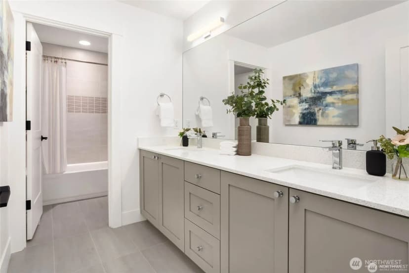 Property photo for 16466 73rd Place Ne, Kenmore photo 17