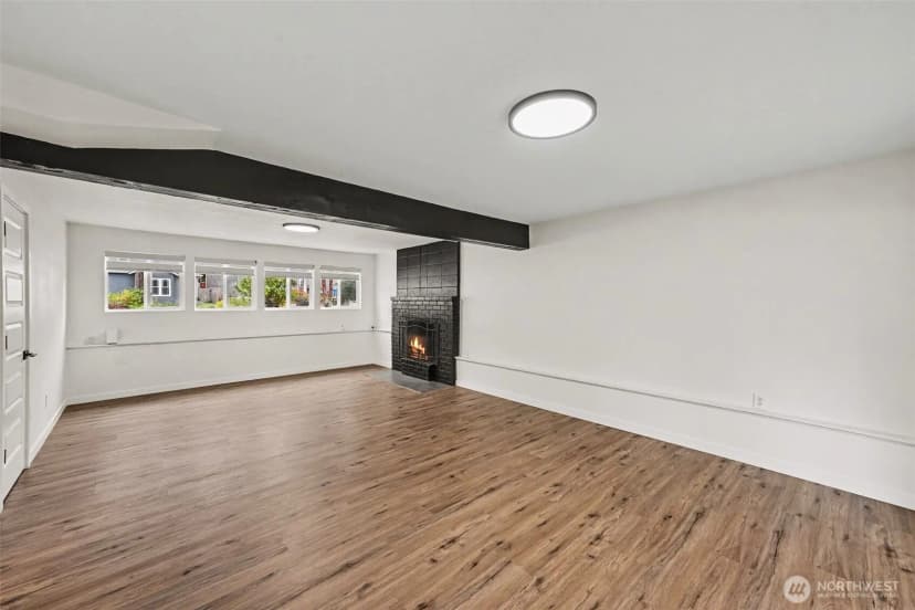 Property photo for 19643 Talbot Road S, Renton photo 21