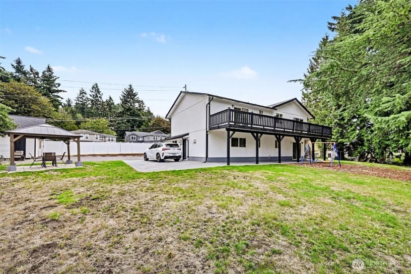 Property photo for 19643 Talbot Road S, Renton photo 33