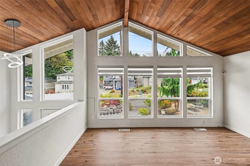Property photo for 19643 Talbot Road S, Renton photo 6