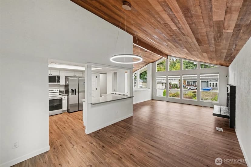Property photo for 19643 Talbot Road S, Renton photo 9