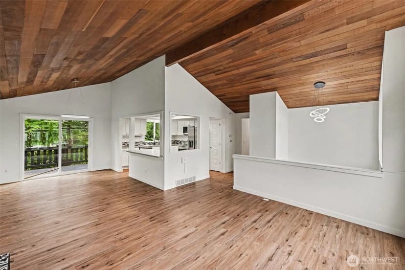 Property photo for 19643 Talbot Road S, Renton photo 7