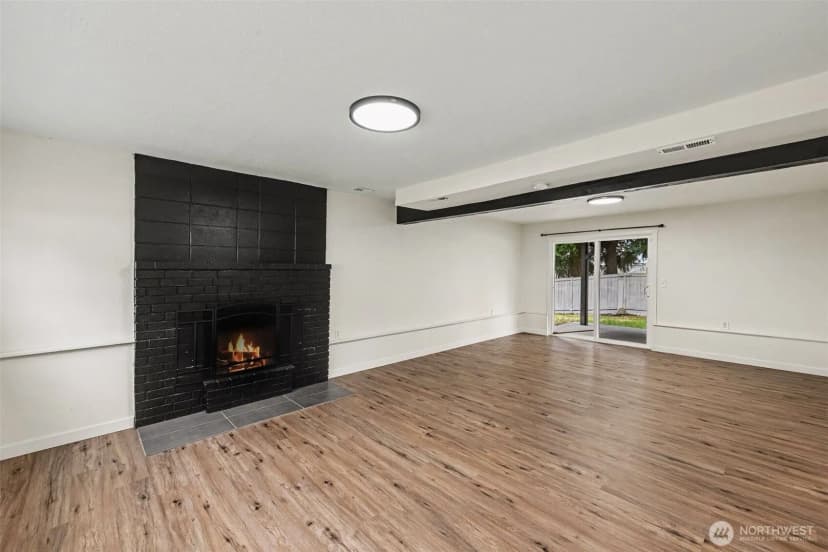 Property photo for 19643 Talbot Road S, Renton photo 23