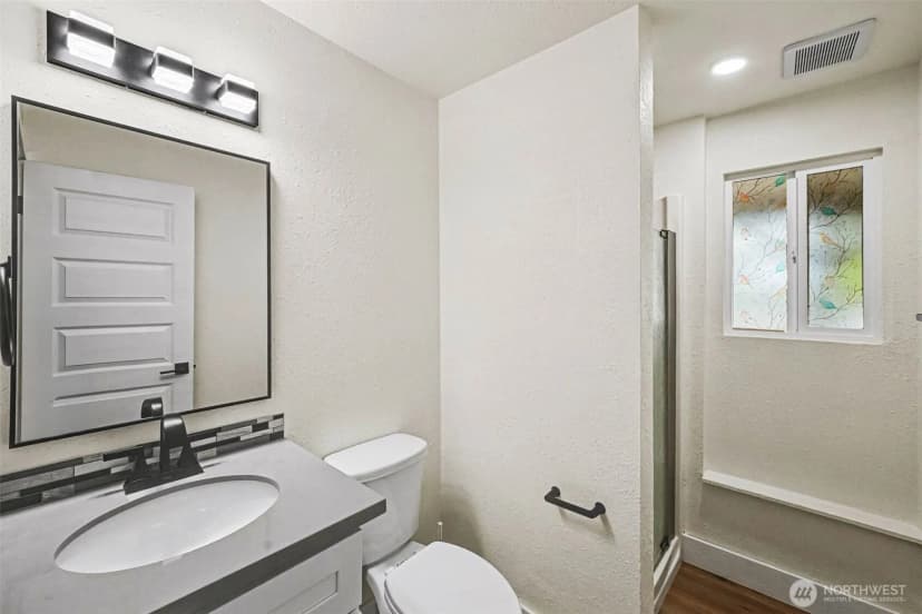 Property photo for 19643 Talbot Road S, Renton photo 24