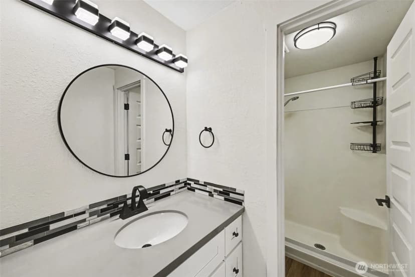 Property photo for 19643 Talbot Road S, Renton photo 17