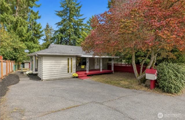 Property photo for 7815 227th Place Sw, Edmonds photo 2