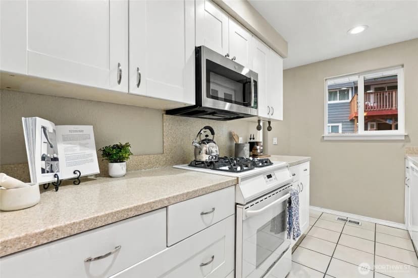 Property photo for 7815 227th Place Sw, Edmonds photo 10