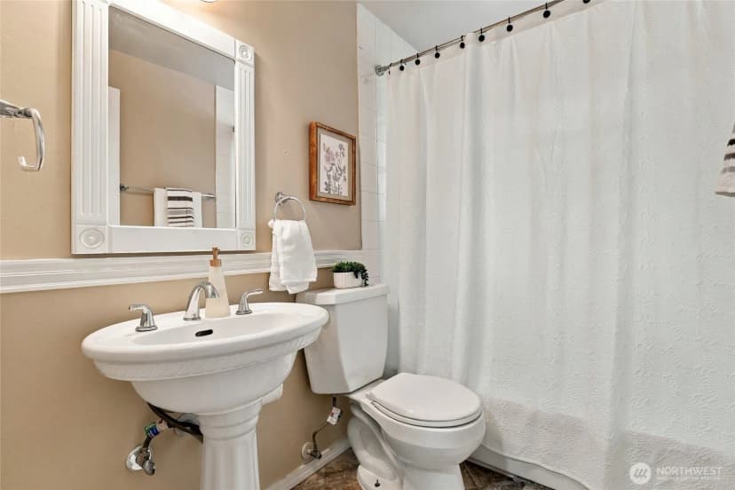 Property photo for 7815 227th Place Sw, Edmonds photo 19
