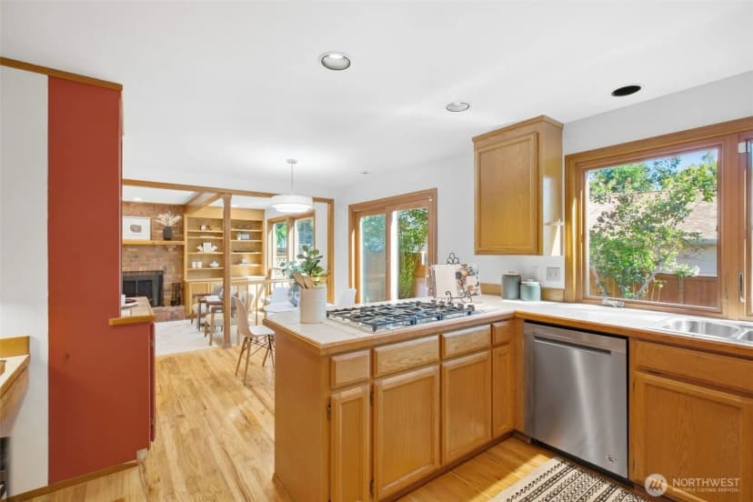 Property photo for 10831 56th Place W, Mukilteo photo 9