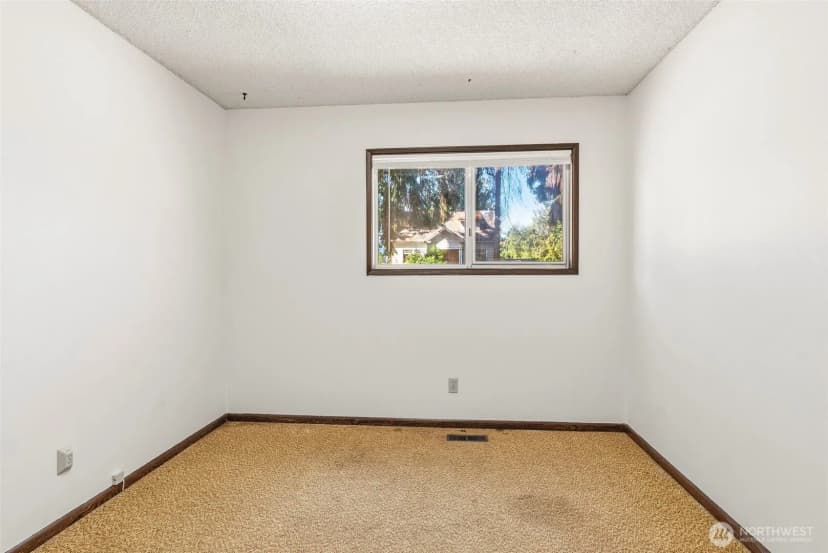 Property photo for 302 Cowlitz Drive, Kelso photo 16