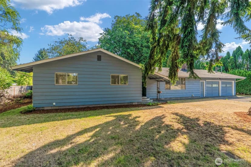 Property photo for 302 Cowlitz Drive, Kelso photo 2
